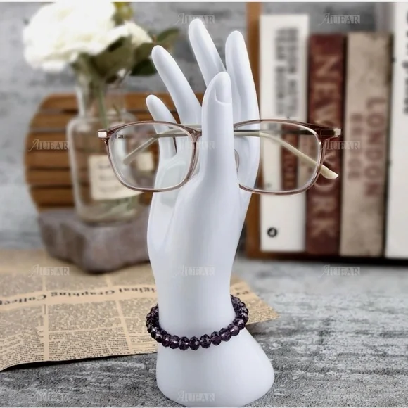 FEMALE MANNEQUIN HAND DISPLAY FOR JEWELRY & ACCESSORIES - Picture 2 of 5